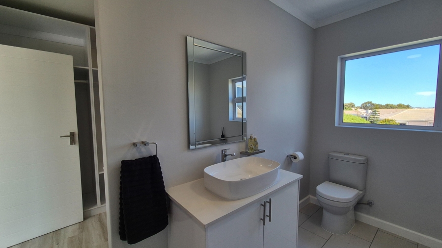 3 Bedroom Property for Sale in Country Club Western Cape